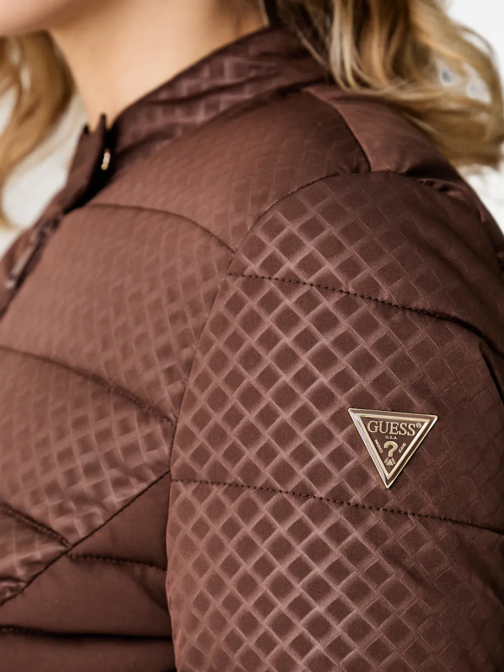 GUESS USA Gewatteerd jack met logopatch Bruin