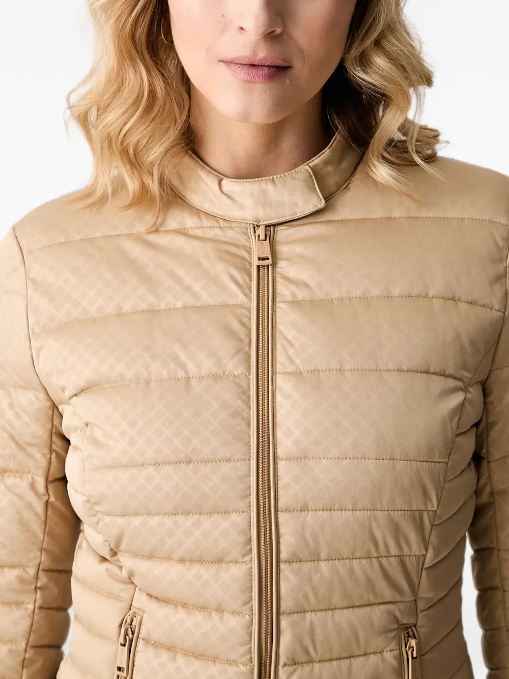 GUESS USA quilted logo-plaque puffer jacket Beige