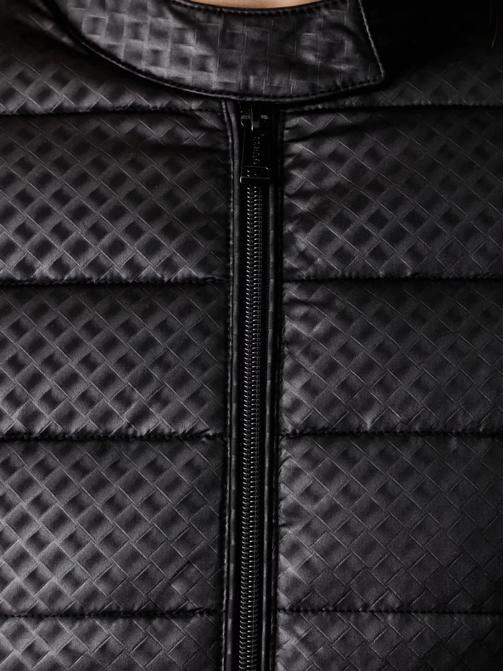 GUESS USA Gewatteerd donsjack met logo-patch Zwart