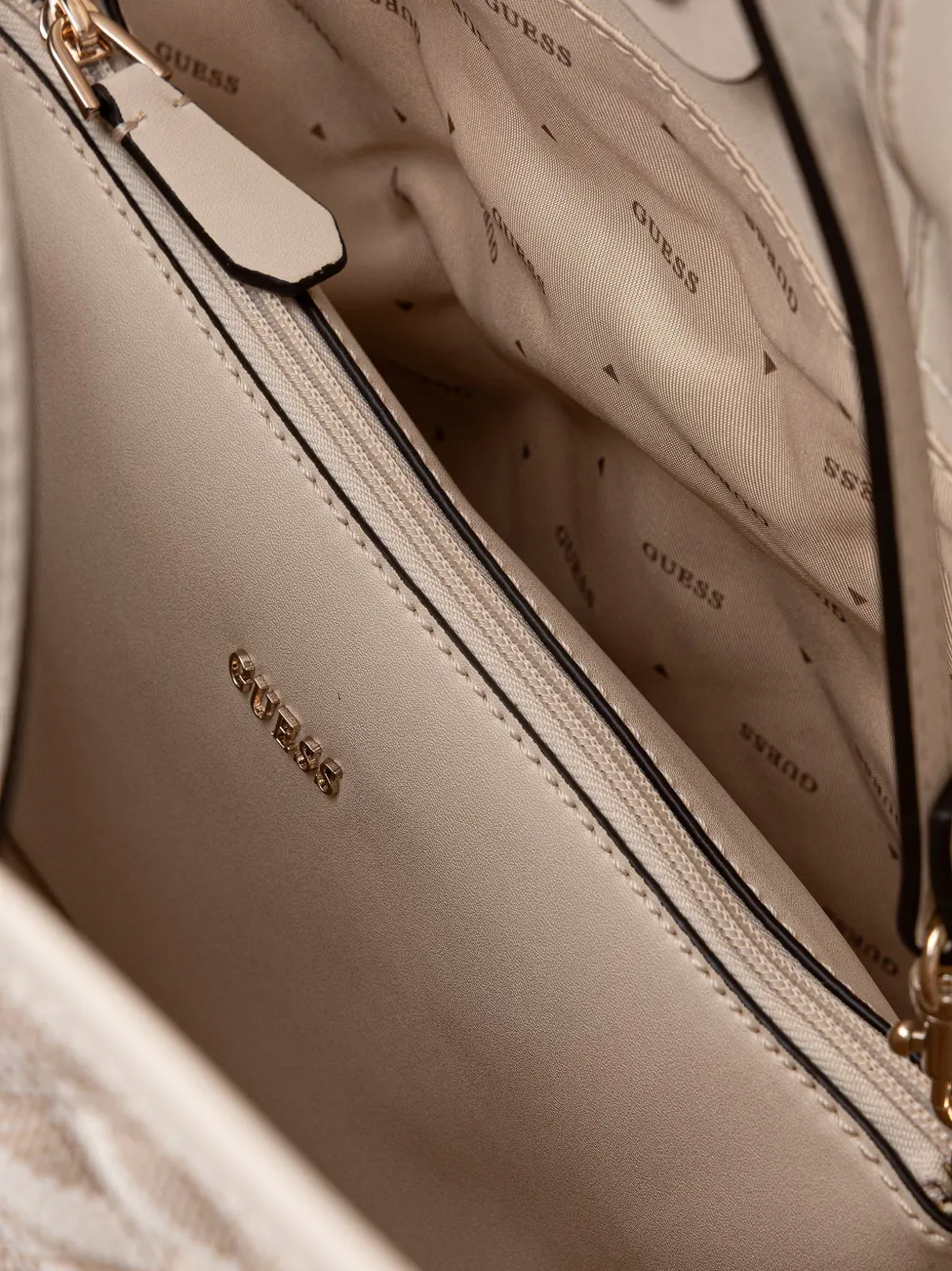 GUESS USA Giully gewatteerde shopper met strepen Beige