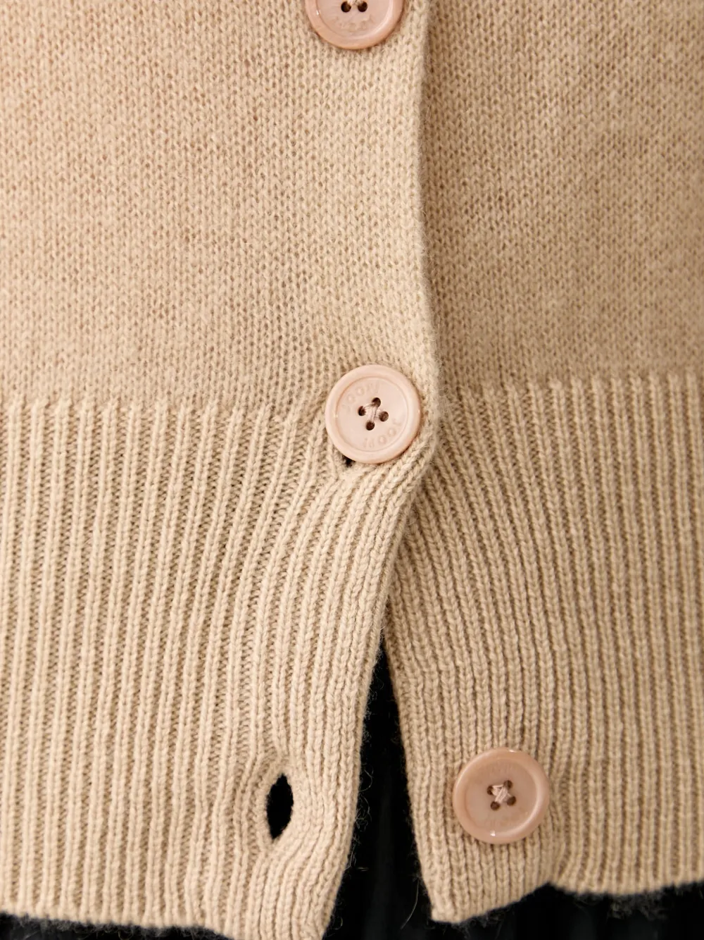 Joop! Vest met geribbelde afwerking en knopen Beige