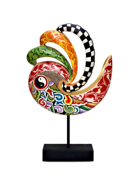 Toms Drag Blossom sculpture