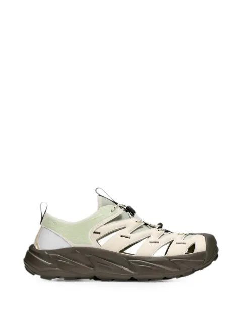 HOKA 호파라 컷아웃 스니커즈