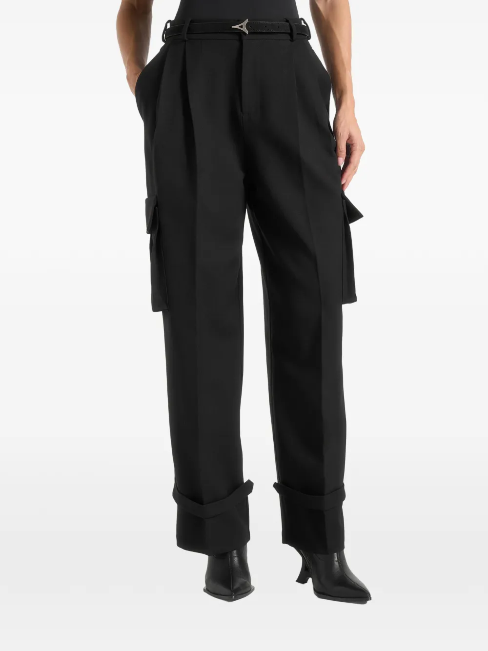 Manière De Voir Danielle getailleerde cargobroek met plooien Zwart
