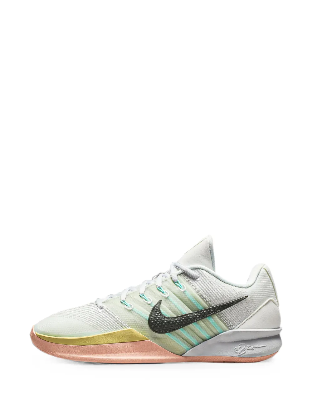 Nike Sabrina 3 sneakers Beige