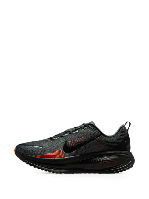 Nike Vomero 18 sneakers
