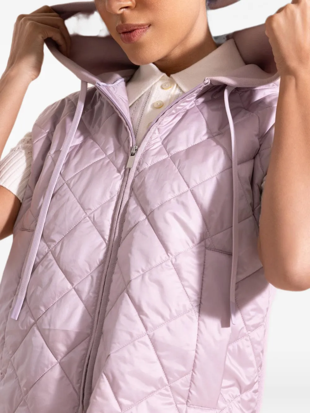 Max Mara Bodywarmer met capuchon Roze