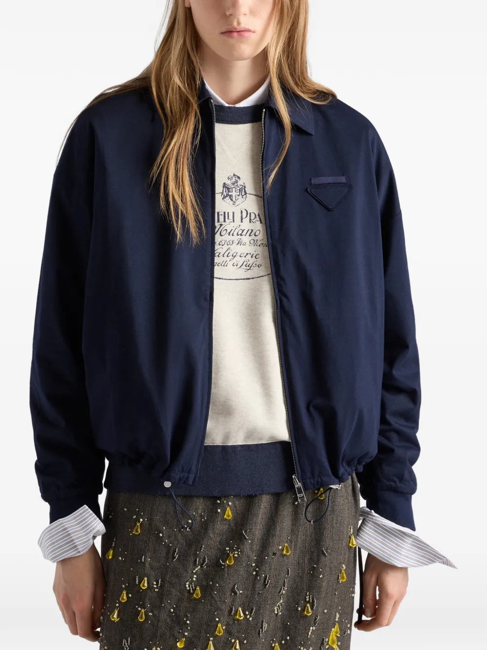 Prada Sweater met logoprint en raglan mouwen Beige