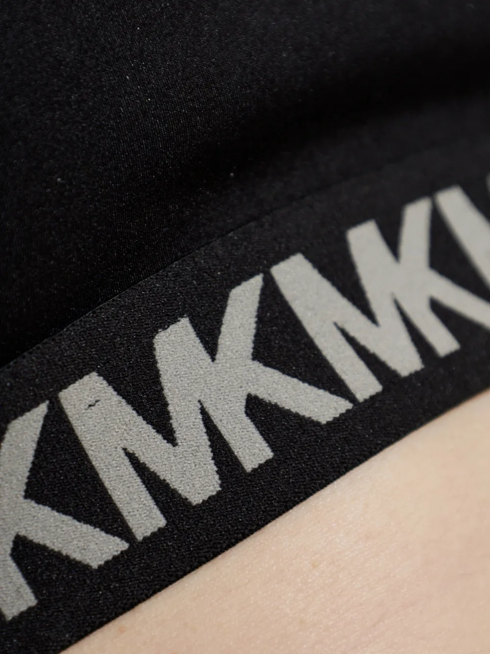 Michael Kors logo-tape cross-back crop top Zwart