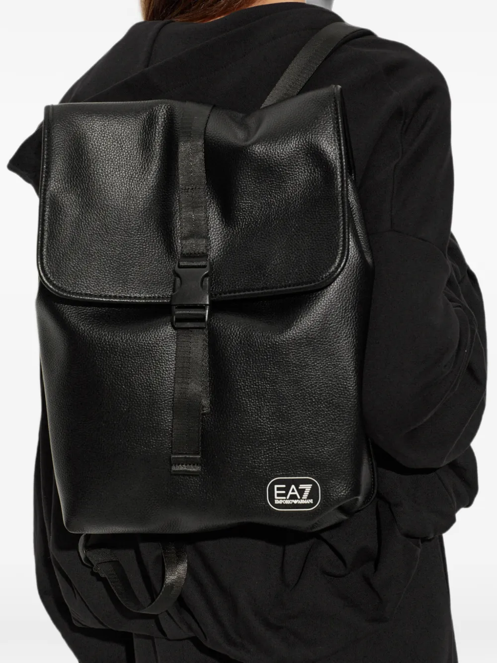 Ea7 Emporio Armani Rugzak met logo-patch en gespsluiting Zwart