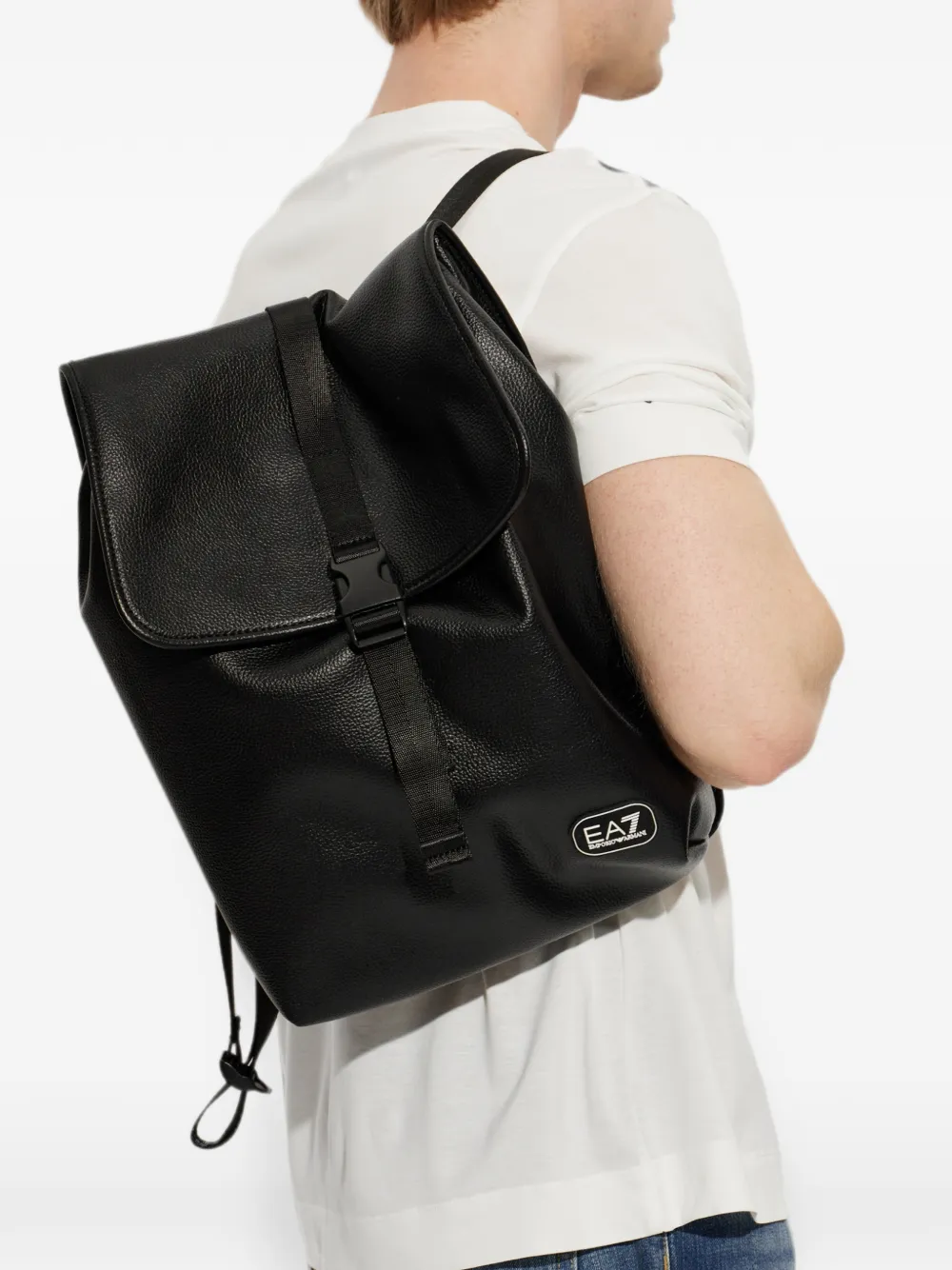 Ea7 Emporio Armani Rugzak met logo-patch en gespsluiting Zwart
