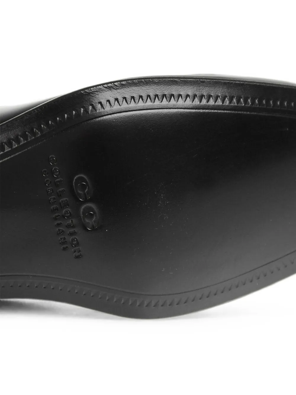 Corneliani brushed leather derby shoes Zwart