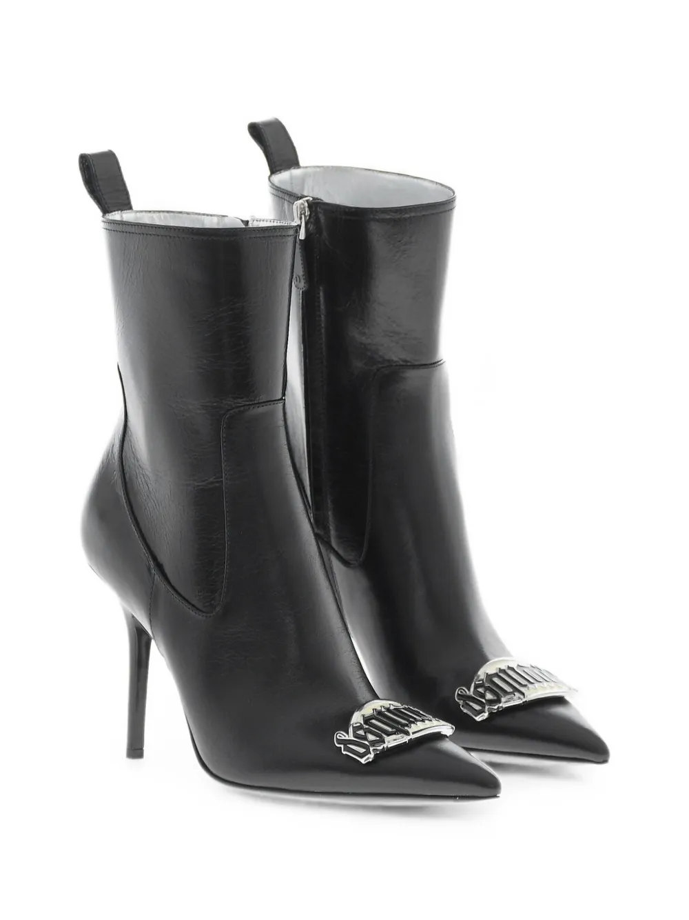 DSQUARED2 Gothic logo-plaque ankle boots Zwart