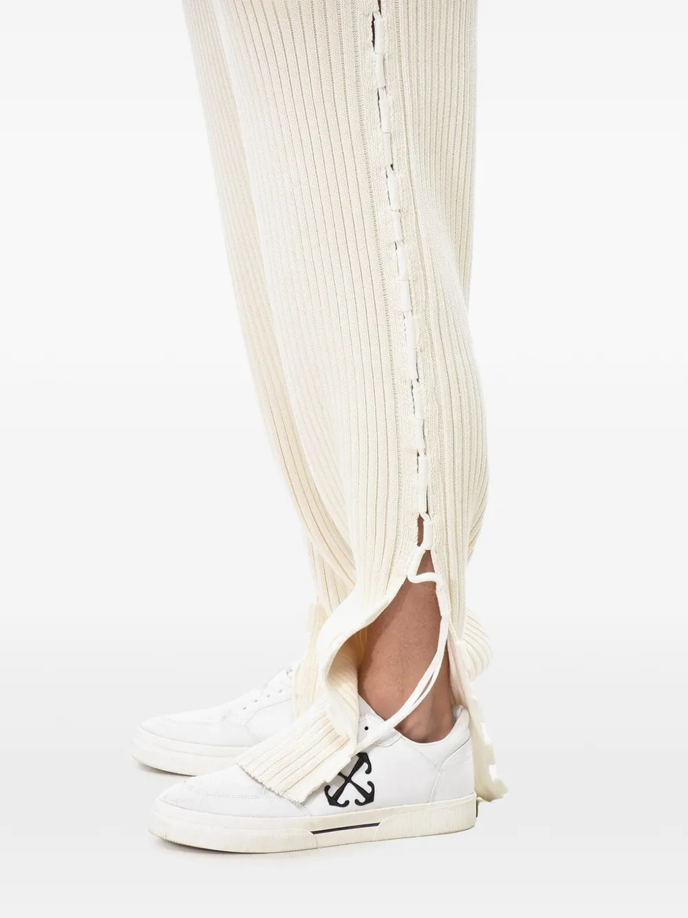 Off-White Geribbelde broek met veters Beige
