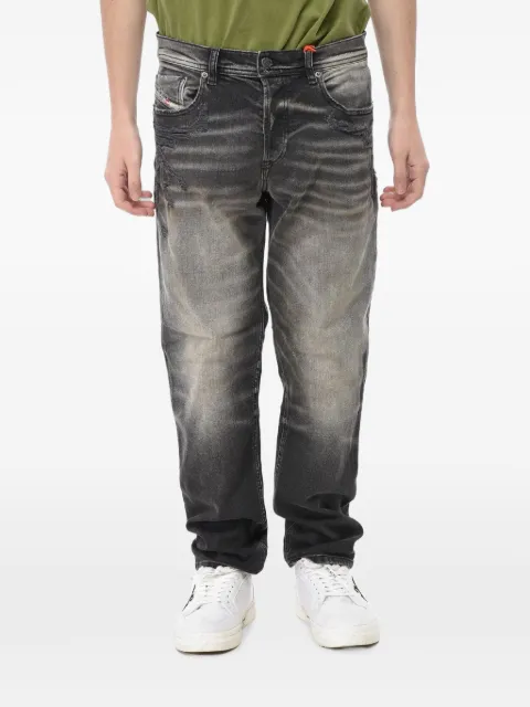 Diesel D-FINITIVE distressed jeans