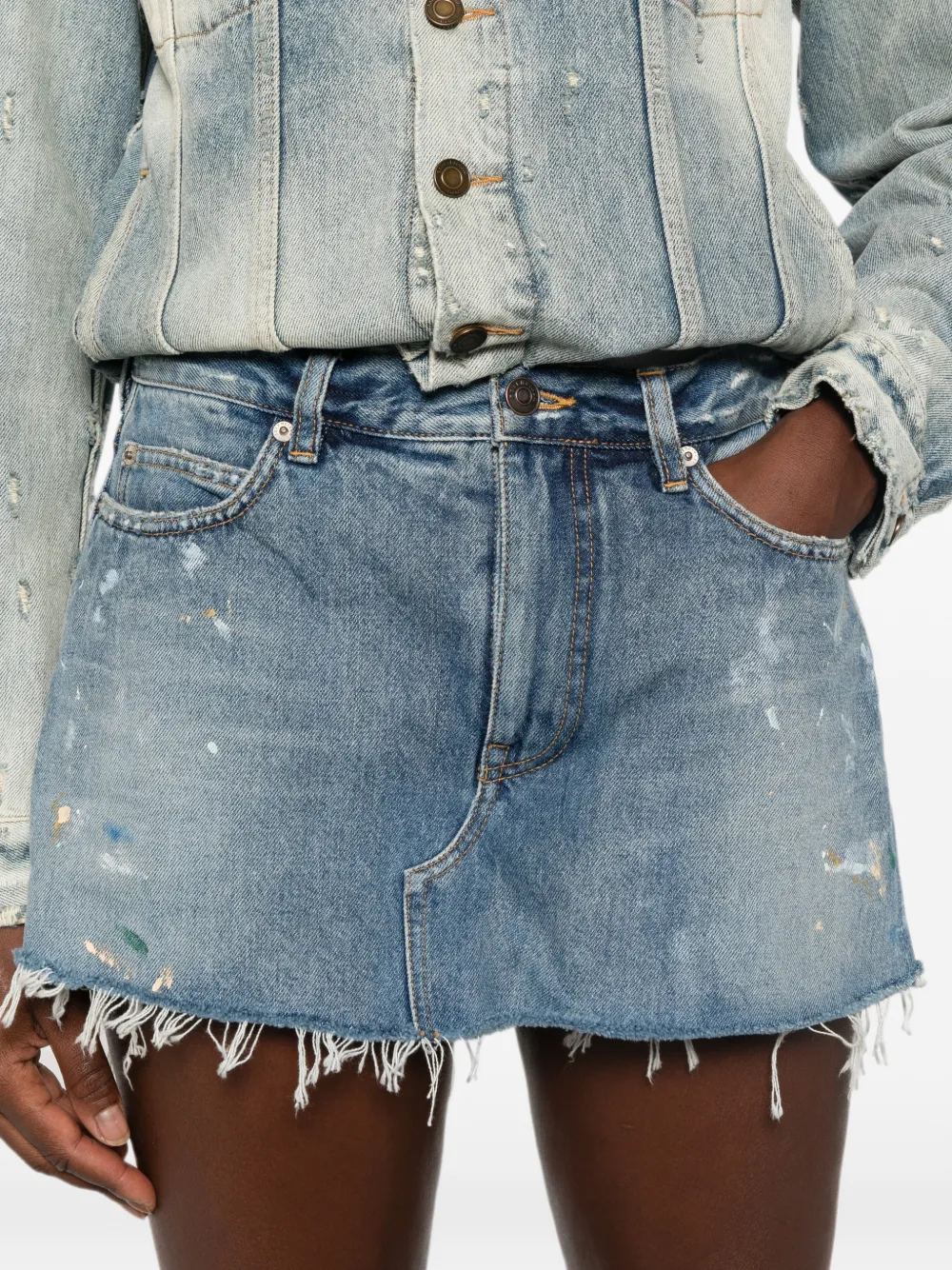Balenciaga Denim shorts met verfprint Blauw