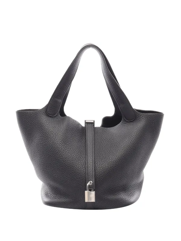 Hermès Pre-owned 2021 Clemence Picotin Lock 22 Handbag in Black