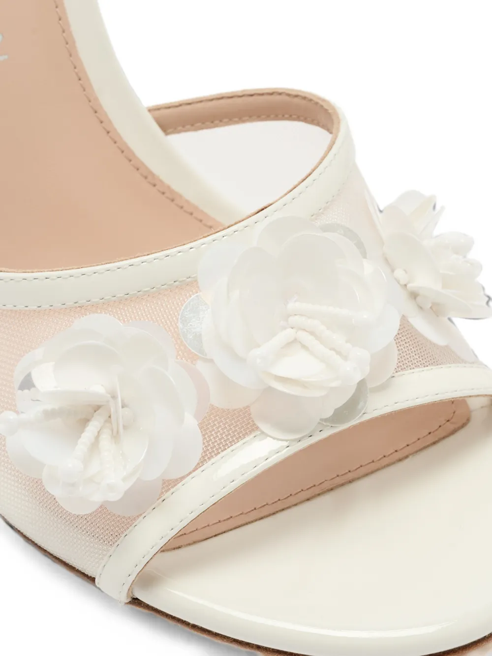 Stuart Weitzman floral-appliqué buckle-fastening sandals Wit