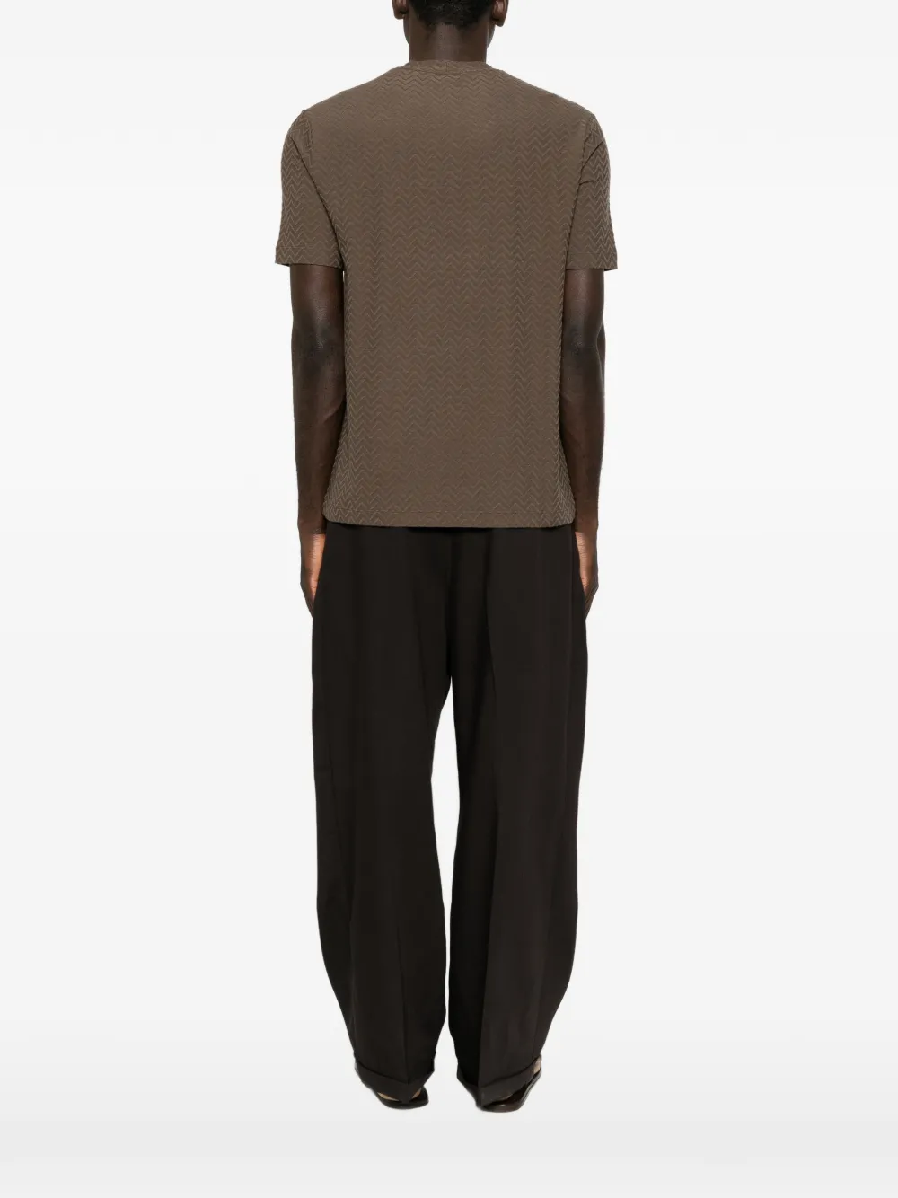 Giorgio Armani Regular-fit T-shirt van stretch scheerwol met chevron-jacquard Bruin