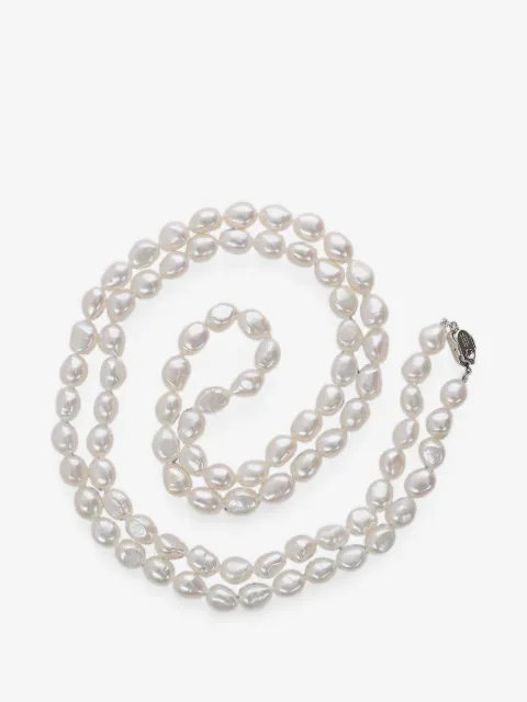 Baggins pearl necklace
