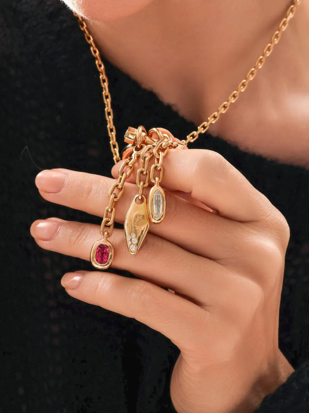Uniform Object Vessel Diamond Charm in Gold, view 4