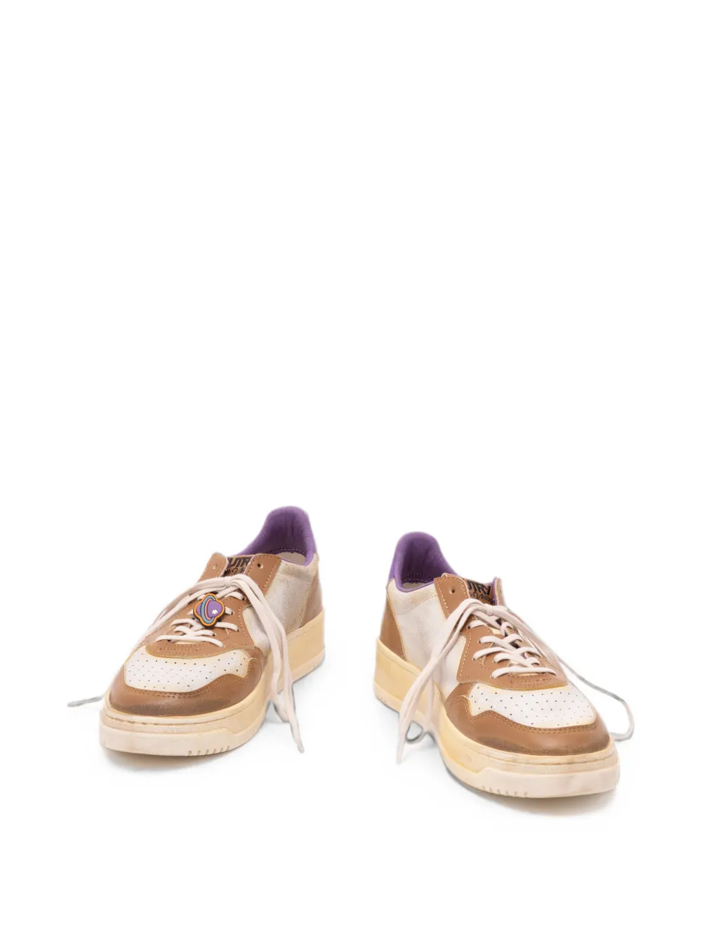 Autry Medalist distressed leather sneakers Wit