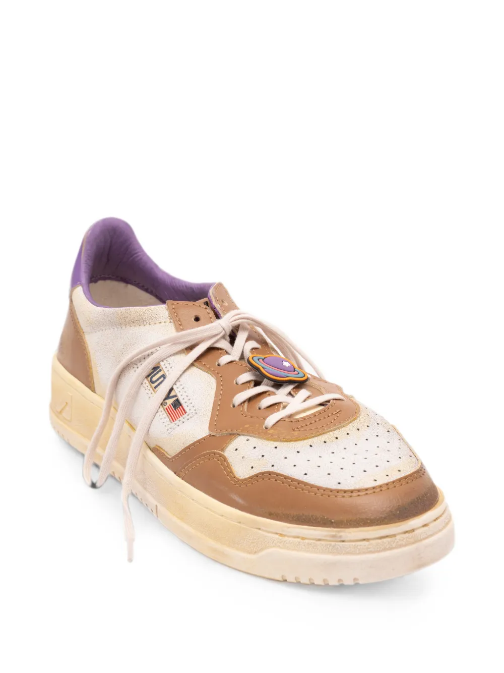 Autry Medalist distressed leather sneakers Wit