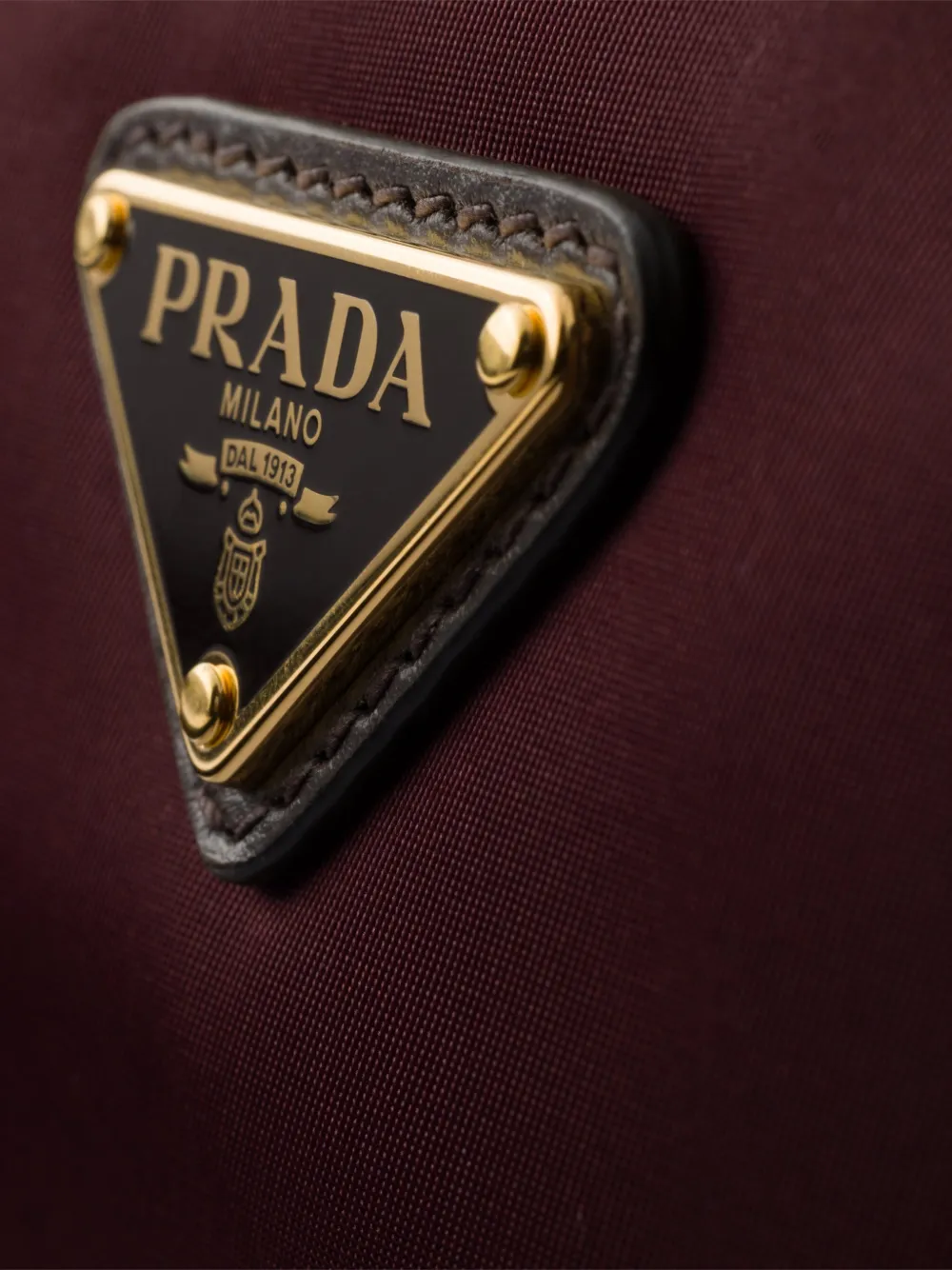 Prada Explore kleine Re-Nylon en leren schoudertas Rood