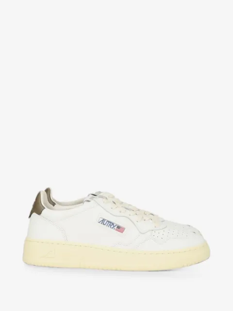 Autry Medalist low sneakers in white and chocolate leather