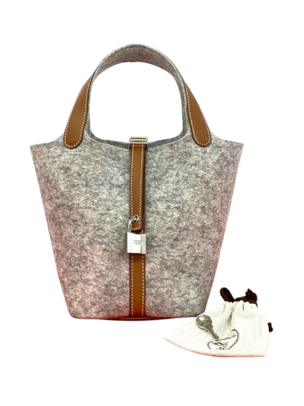 Hermès Pre-owned 2020-2022 Felt and Swift Picotin Lock 18 Handbag in Grey, view 2