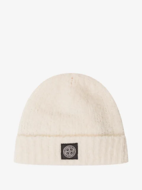Stone Island Junior logo-patch ribbed-knit beanie hat