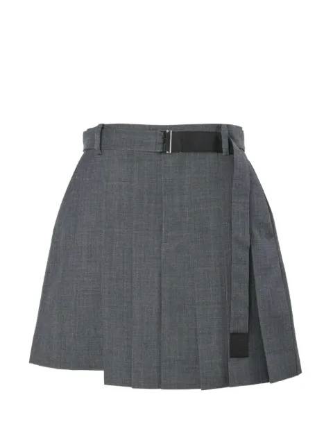 sacai belted pleated shorts