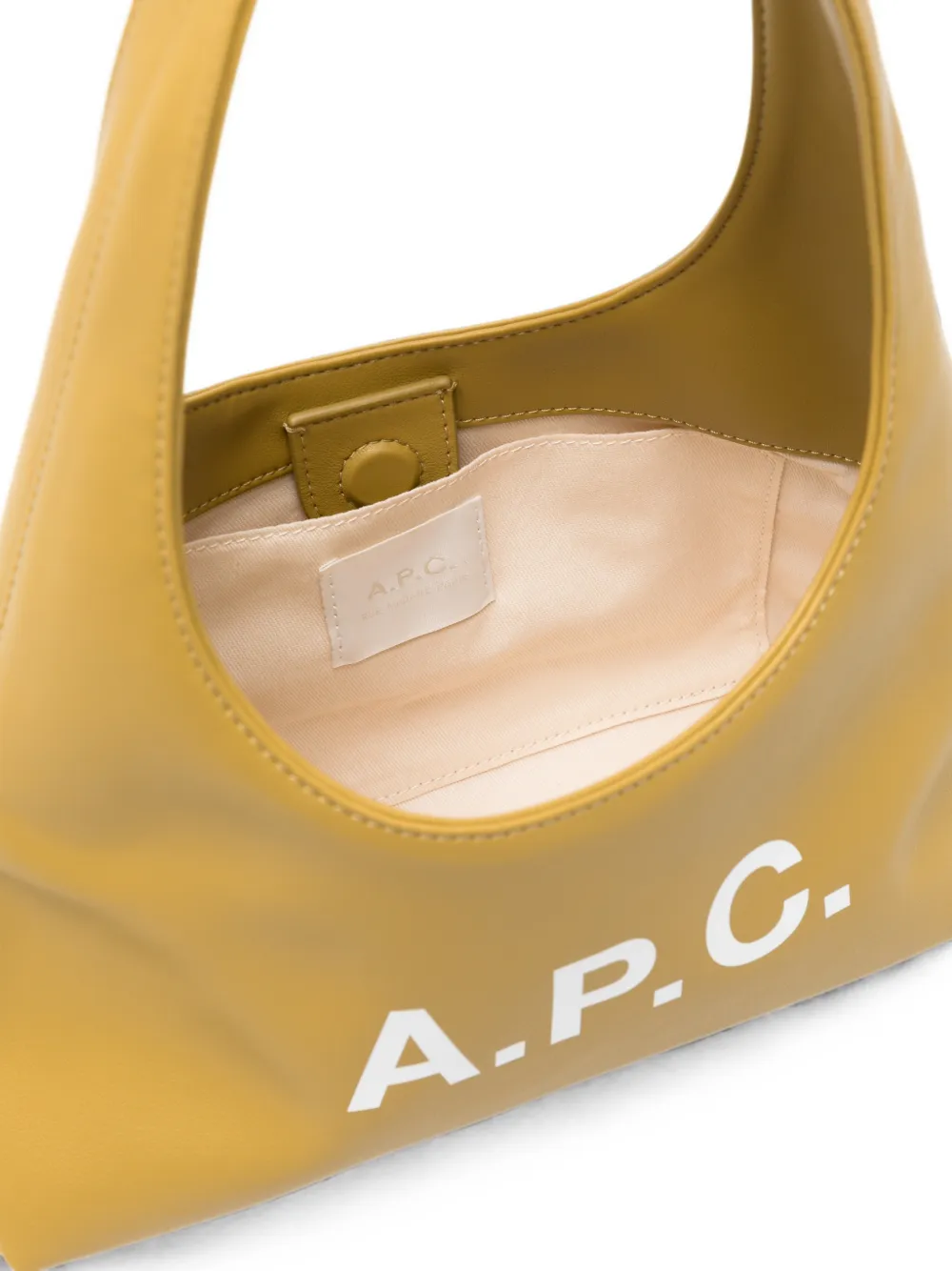 A.P.C. Shopper met logoprint Geel