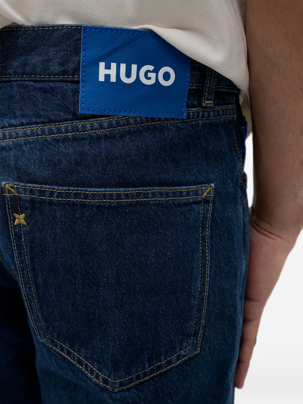 HUGO Jonah straight jeans met logo-patch Blauw