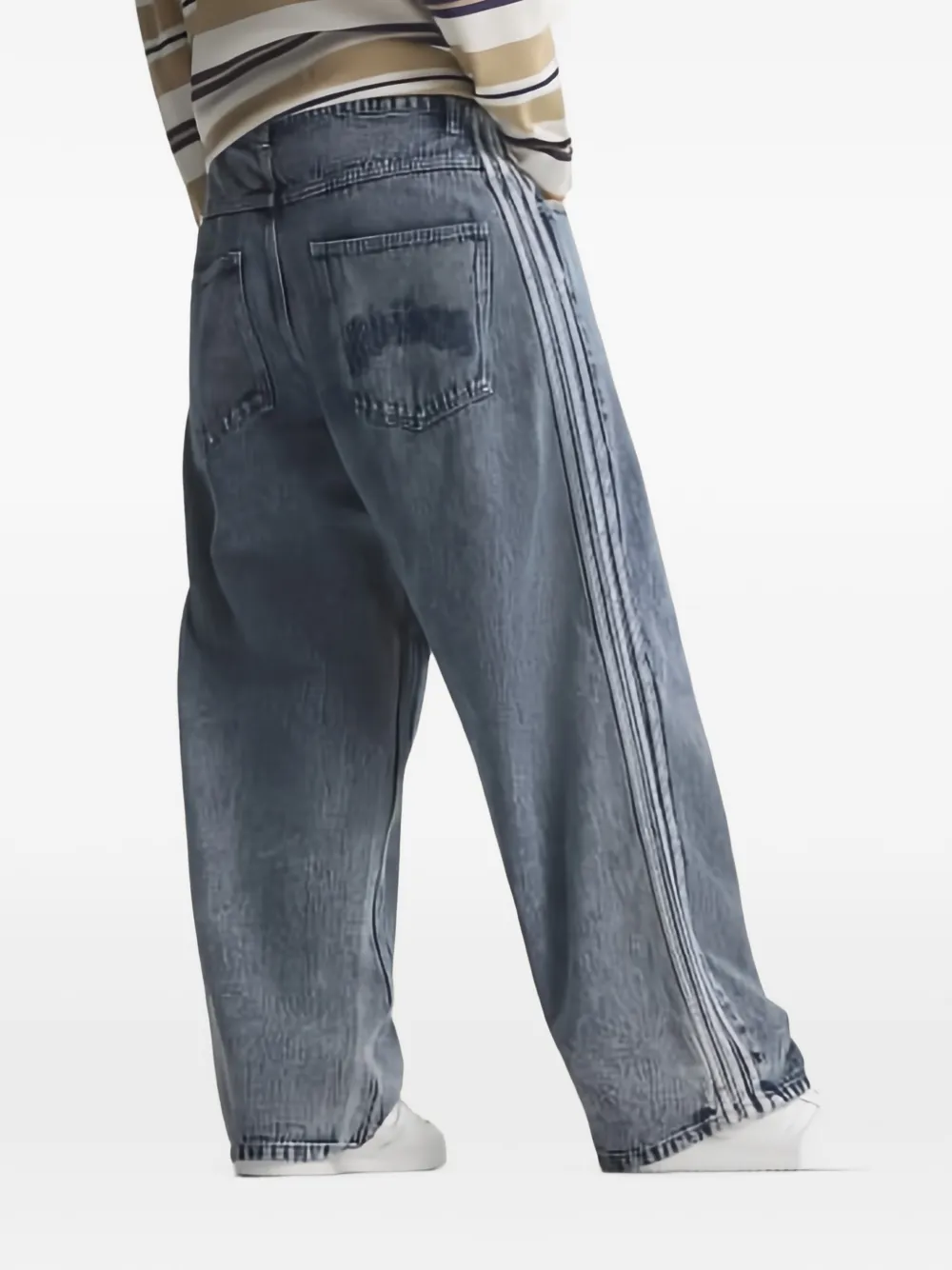 adidas Jeans met geborduurd logo en zijstreep Blauw