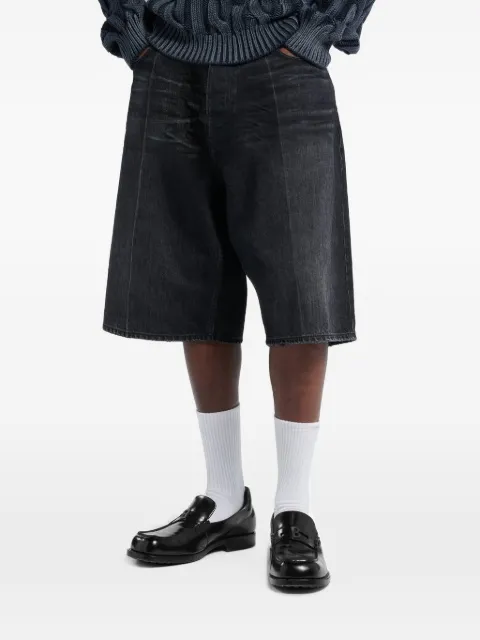 Balenciaga shorts con efecto envejecido y paneles