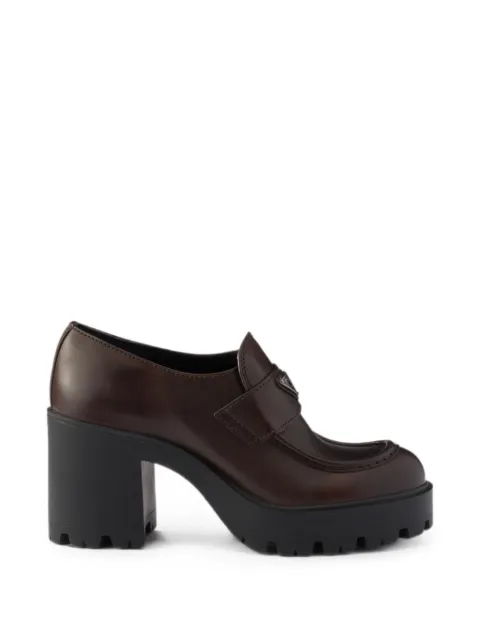 Prada 레더 로퍼