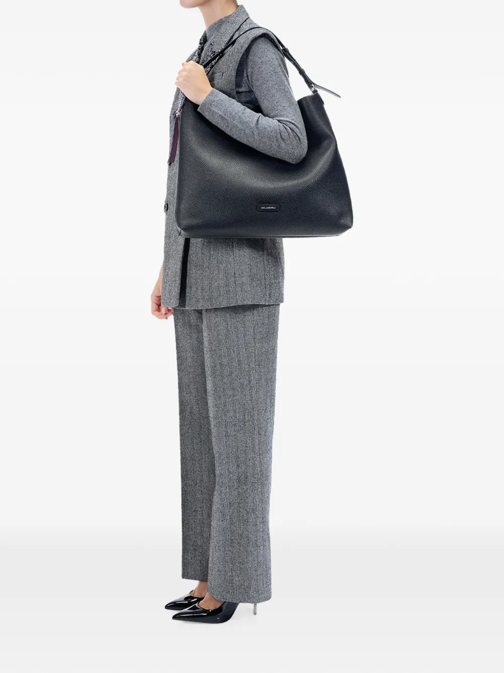 Karl Lagerfeld Ikon Pebble schoudertas Zwart