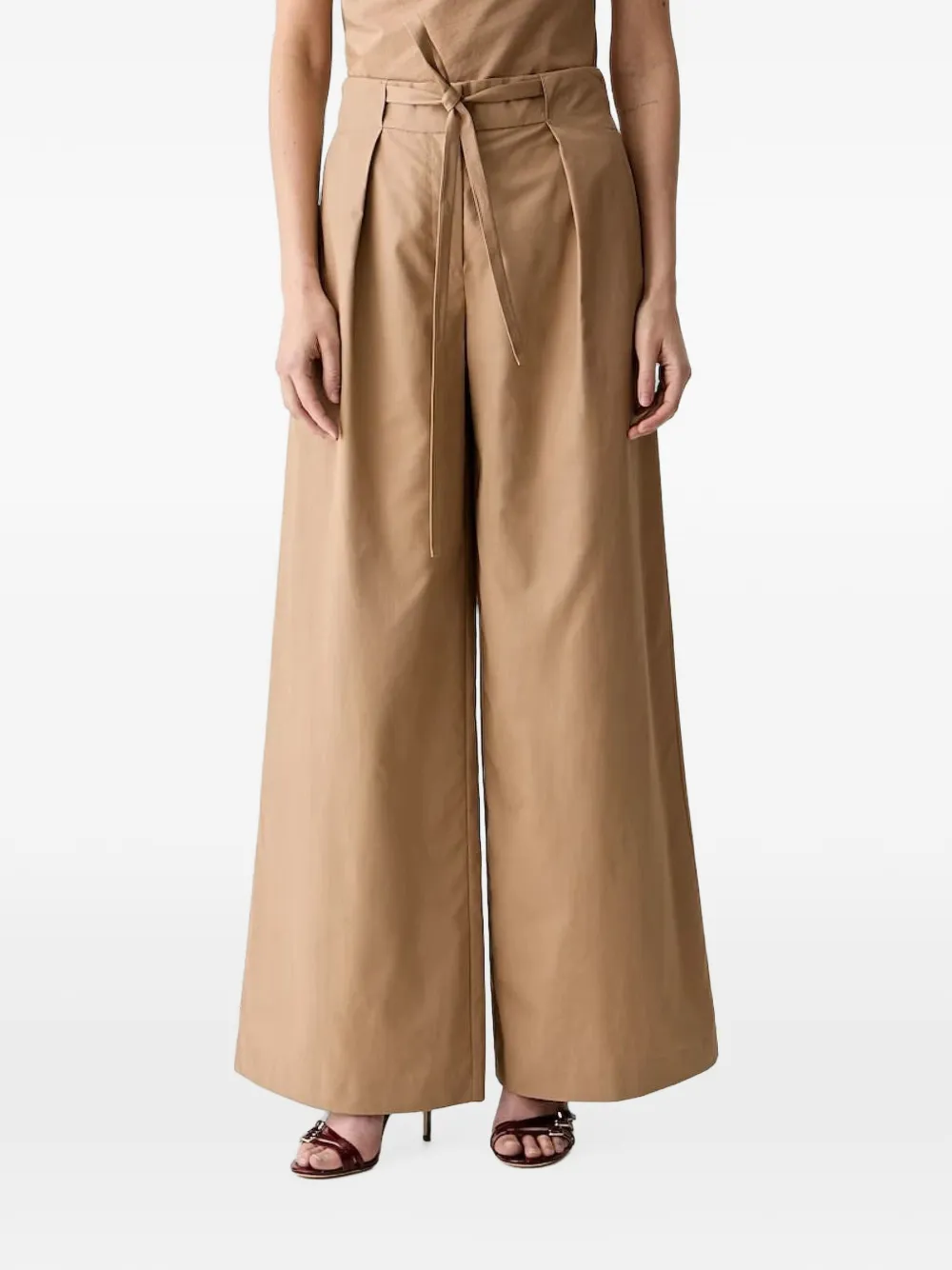 Karl Lagerfeld belted pleated trousers - Toni neutri