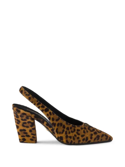 Prada Scarpin animal print com bico fino