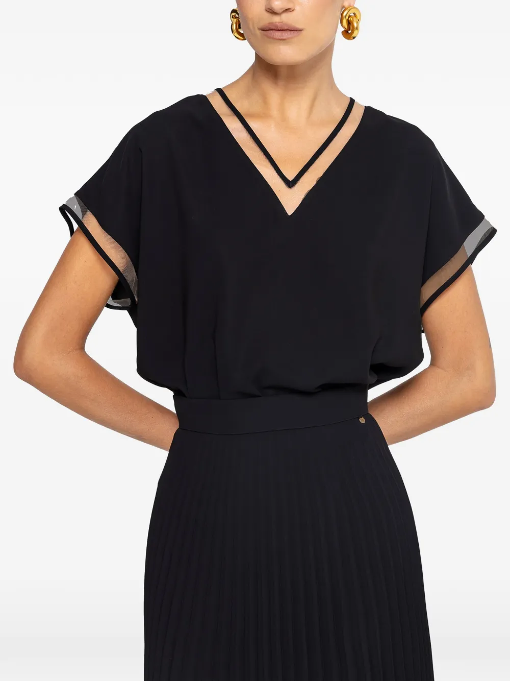 NISSA V-neck top - Nero