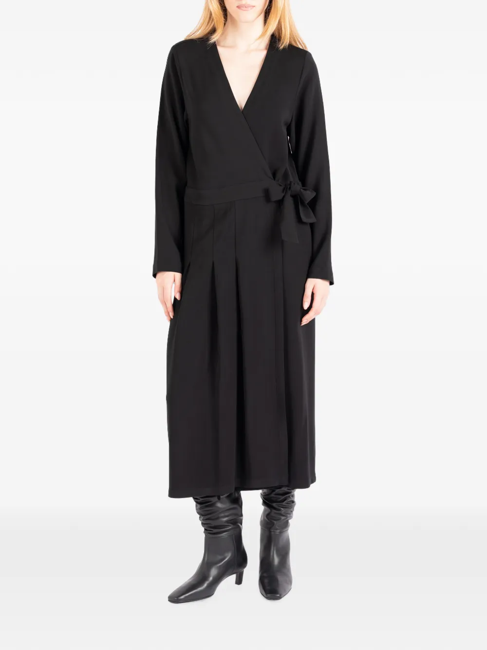 Société Anonyme pleated wrap-style midi dress - Schwarz