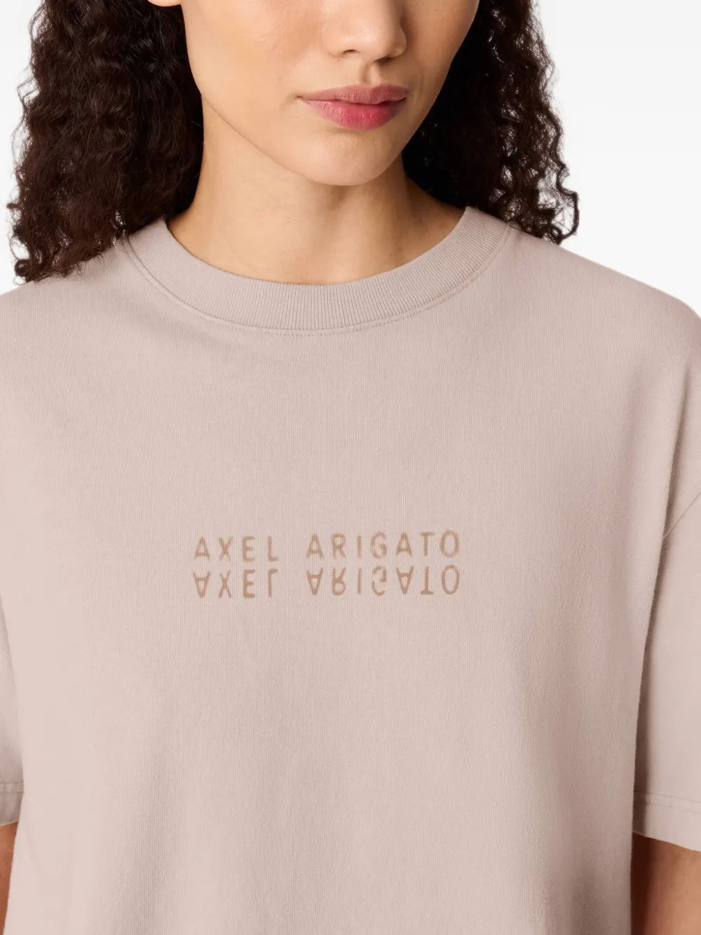 Axel Arigato T-shirt met Reflection logoprint Beige