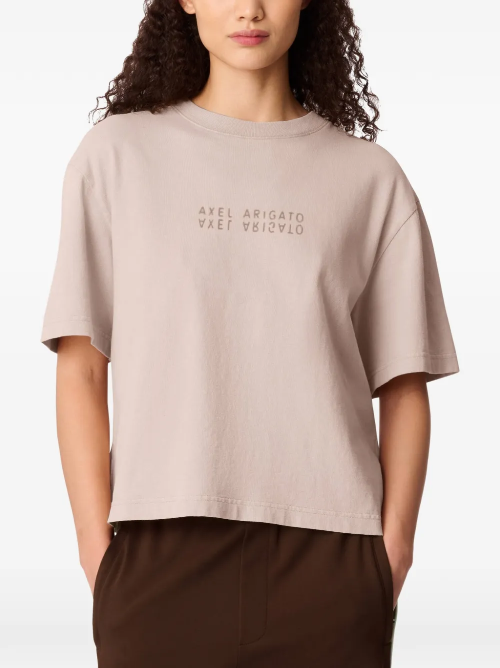 Axel Arigato T-shirt met Reflection logoprint Beige