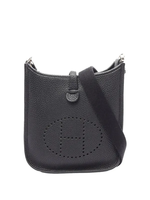 Hermès Pre-owned 2020 Clemence Evelyne Amazone 16 Crossbody Bag in Black