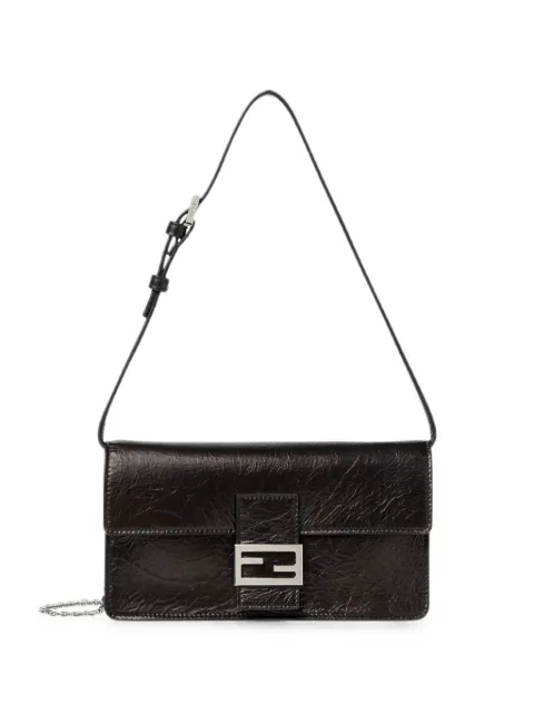 FENDI cartera Tuve de piel con cadena y placa del logo