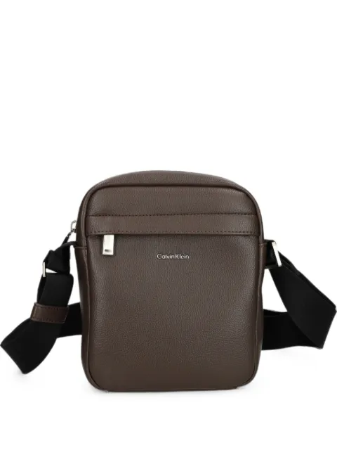 Calvin Klein logo-detail messenger bag
