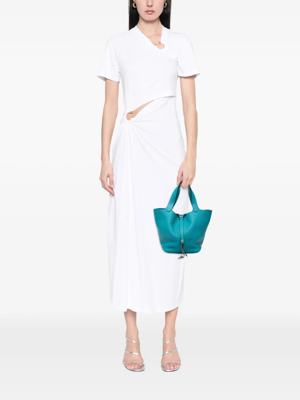Hermès Pre-owned 2014 Clemence Picotin Lock 22 Handbag in Blue, view 2