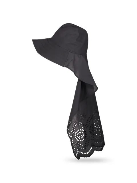 Cédric Charlier broderie-anglaise hat