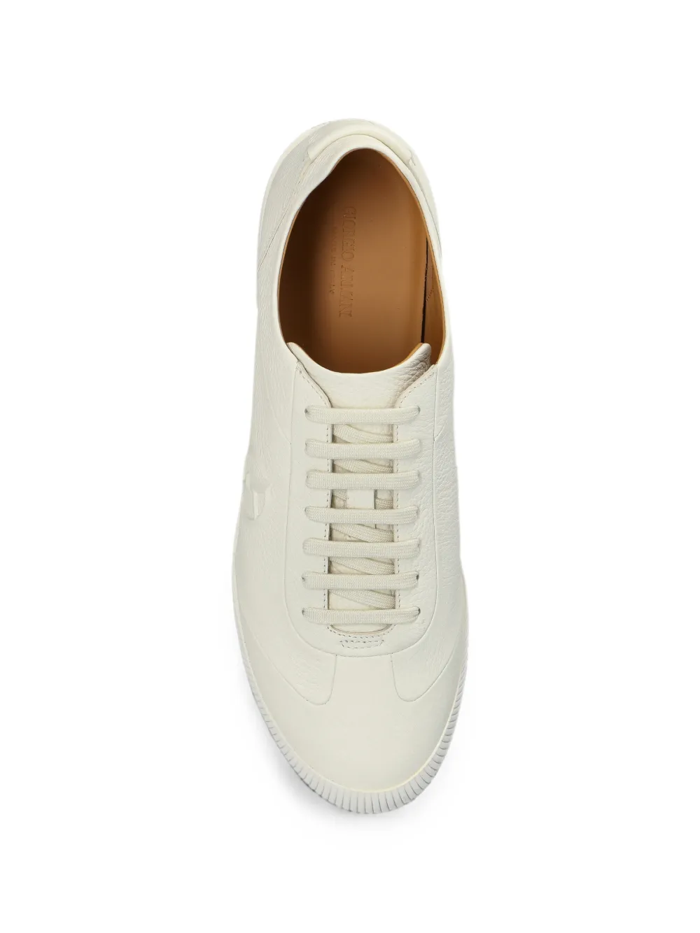 Giorgio Armani embossed-logo leather sneakers Wit